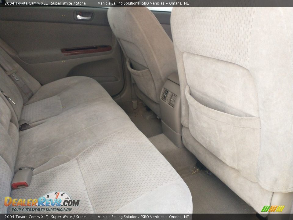 2004 Toyota Camry XLE Super White / Stone Photo #4