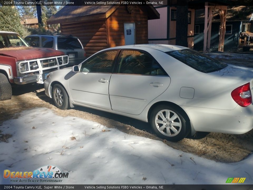 2004 Toyota Camry XLE Super White / Stone Photo #5