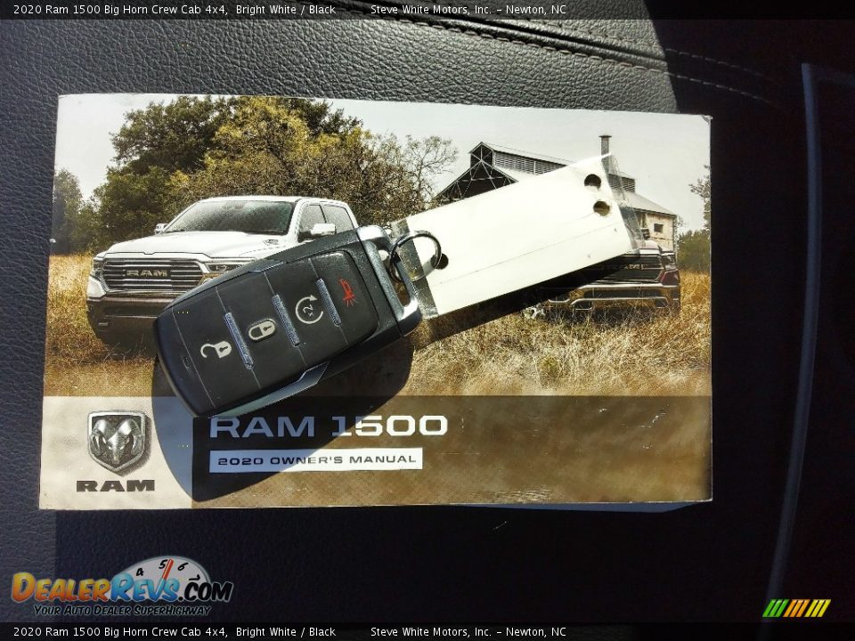2020 Ram 1500 Big Horn Crew Cab 4x4 Bright White / Black Photo #29