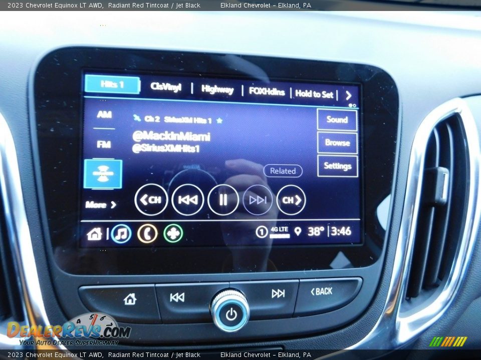 Controls of 2023 Chevrolet Equinox LT AWD Photo #28