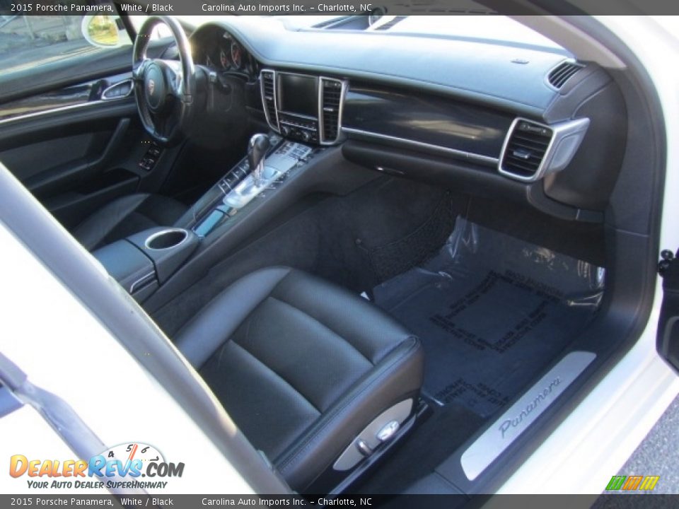 2015 Porsche Panamera White / Black Photo #22