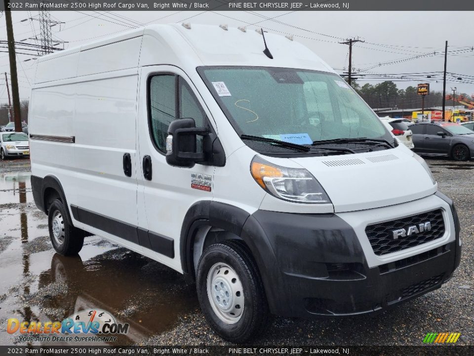 Front 3/4 View of 2022 Ram ProMaster 2500 High Roof Cargo Van Photo #3