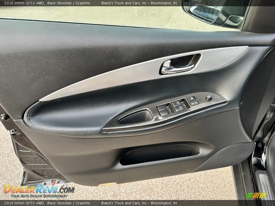 2016 Infiniti QX50 AWD Black Obsidian / Graphite Photo #4