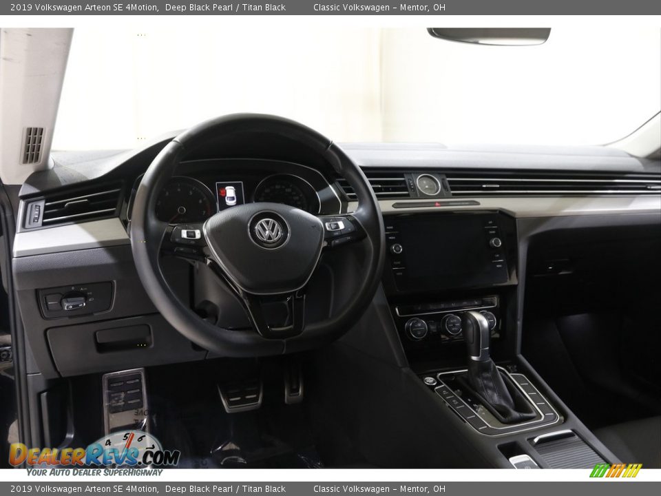 Dashboard of 2019 Volkswagen Arteon SE 4Motion Photo #6