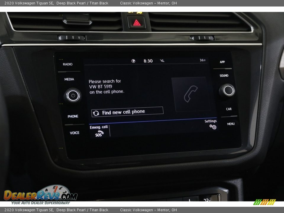 Controls of 2020 Volkswagen Tiguan SE Photo #11