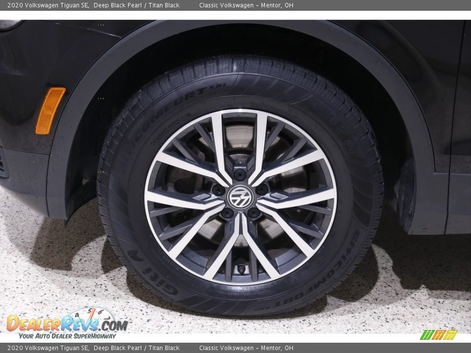 2020 Volkswagen Tiguan SE Wheel Photo #21