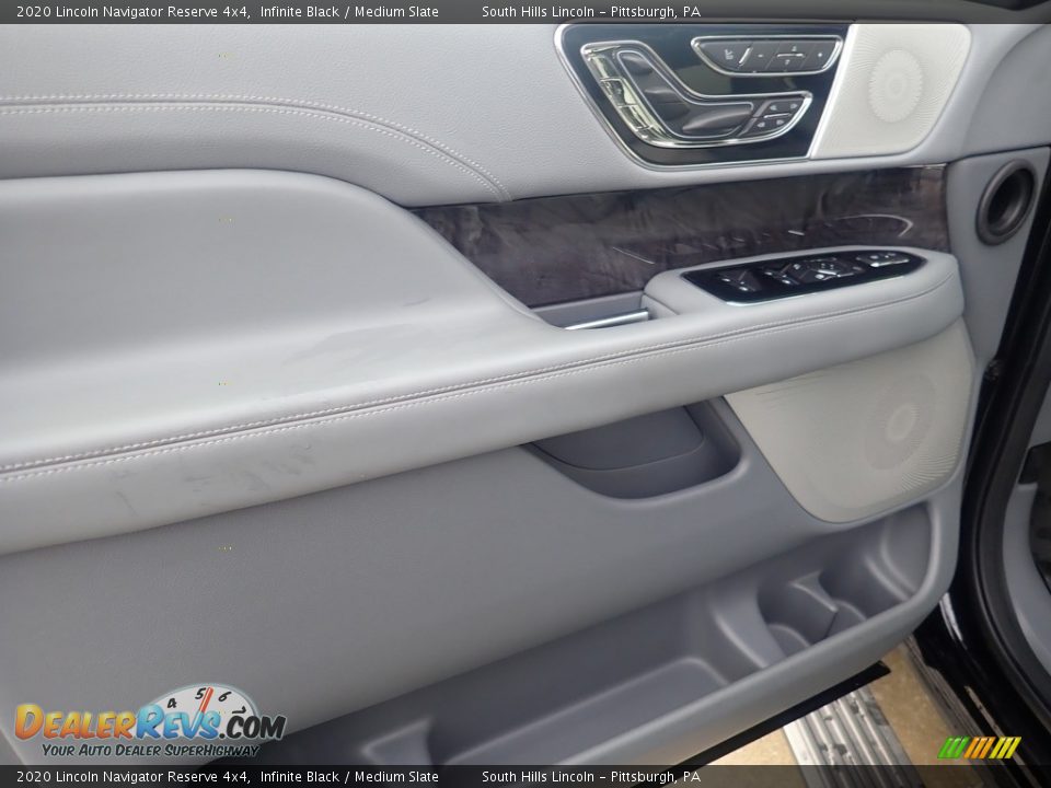 2020 Lincoln Navigator Reserve 4x4 Infinite Black / Medium Slate Photo #19