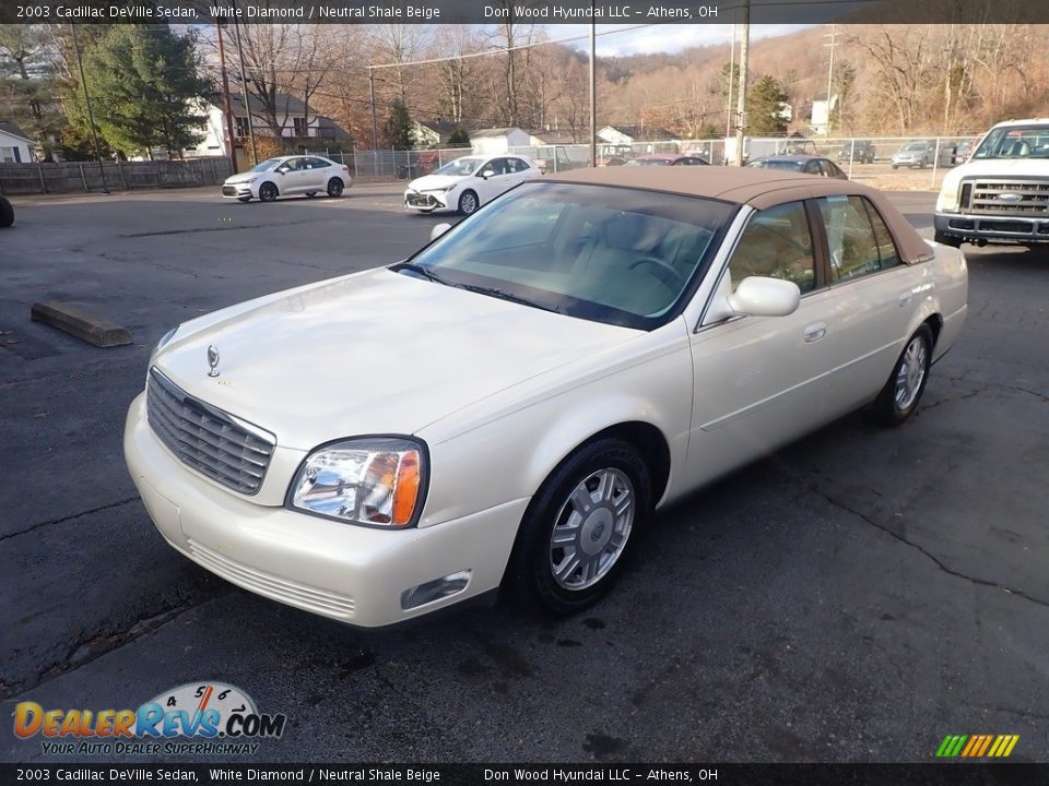 2003 Cadillac DeVille Sedan White Diamond / Neutral Shale Beige Photo #7