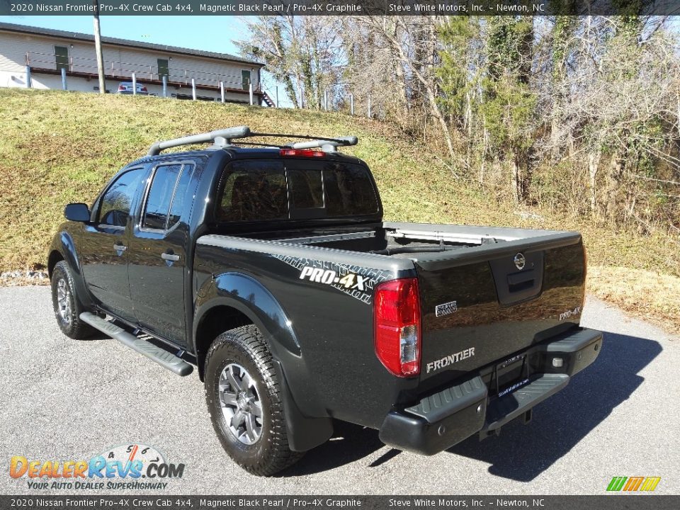 2020 Nissan Frontier Pro-4X Crew Cab 4x4 Magnetic Black Pearl / Pro-4X Graphite Photo #10