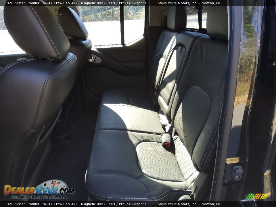 2020 Nissan Frontier Pro-4X Crew Cab 4x4 Magnetic Black Pearl / Pro-4X Graphite Photo #14
