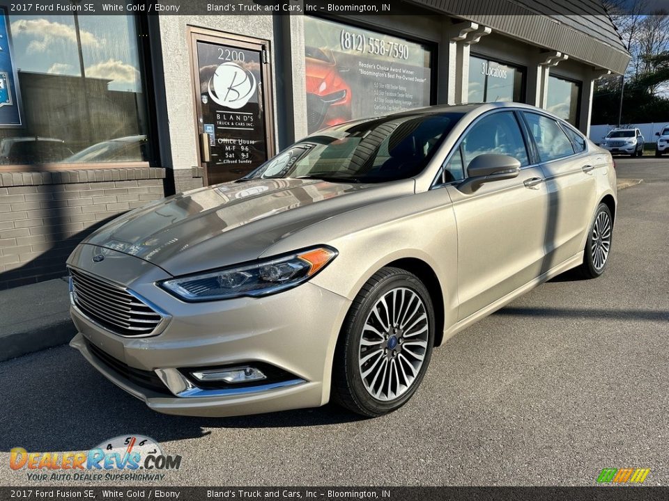 2017 Ford Fusion SE White Gold / Ebony Photo #2