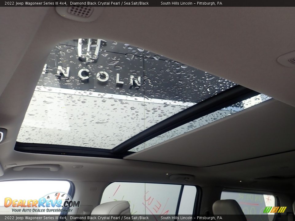 Sunroof of 2022 Jeep Wagoneer Series III 4x4 Photo #20