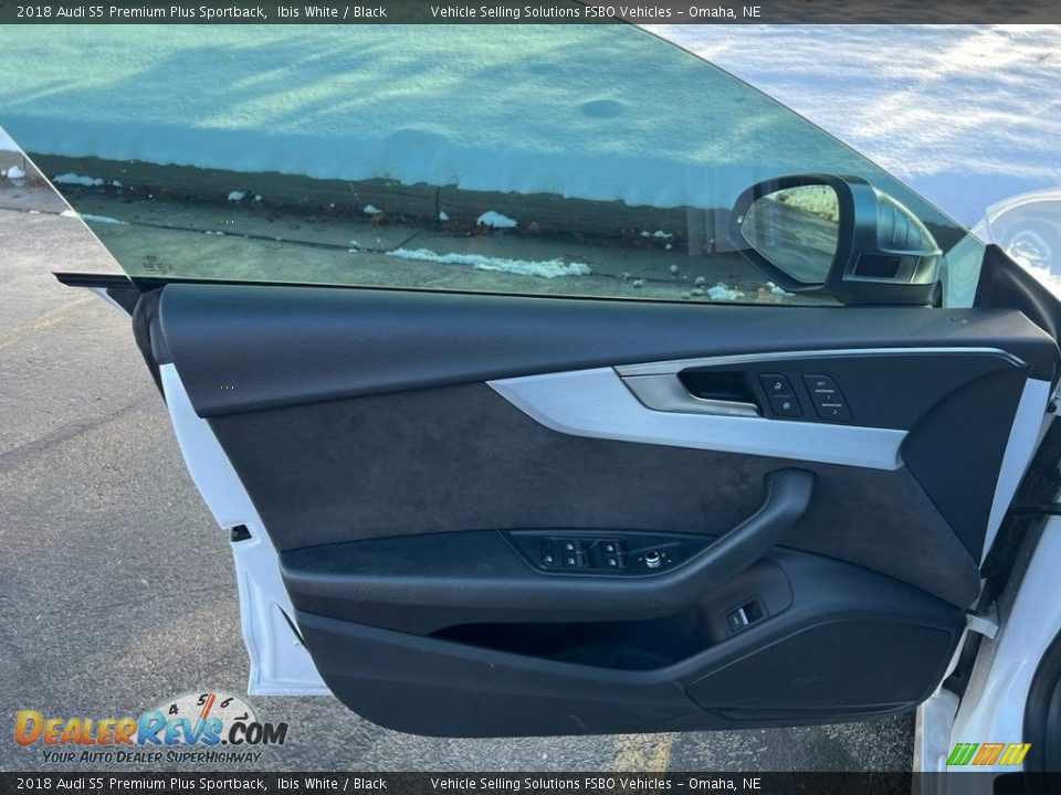 Door Panel of 2018 Audi S5 Premium Plus Sportback Photo #15