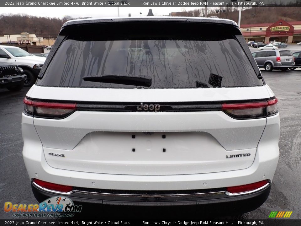 2023 Jeep Grand Cherokee Limited 4x4 Bright White / Global Black Photo #4
