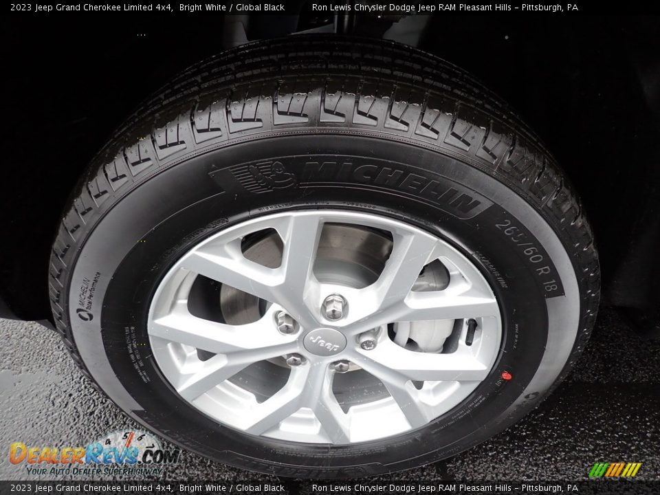 2023 Jeep Grand Cherokee Limited 4x4 Bright White / Global Black Photo #10
