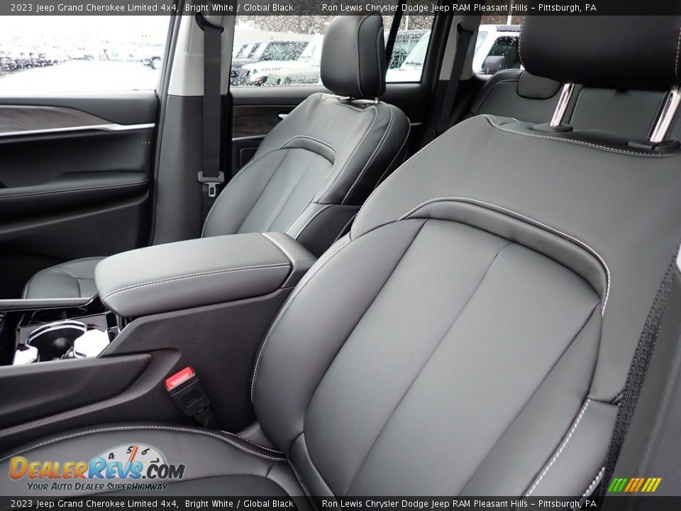 2023 Jeep Grand Cherokee Limited 4x4 Bright White / Global Black Photo #11