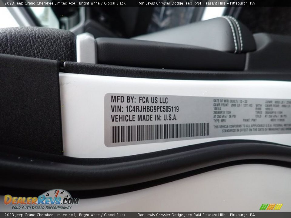 2023 Jeep Grand Cherokee Limited 4x4 Bright White / Global Black Photo #14