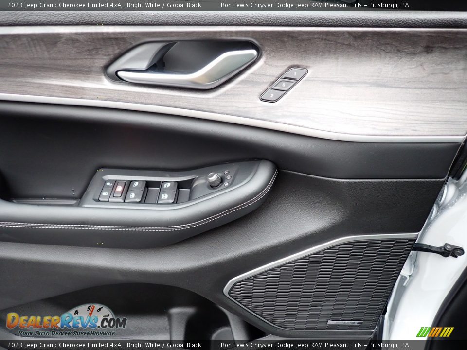 2023 Jeep Grand Cherokee Limited 4x4 Bright White / Global Black Photo #15