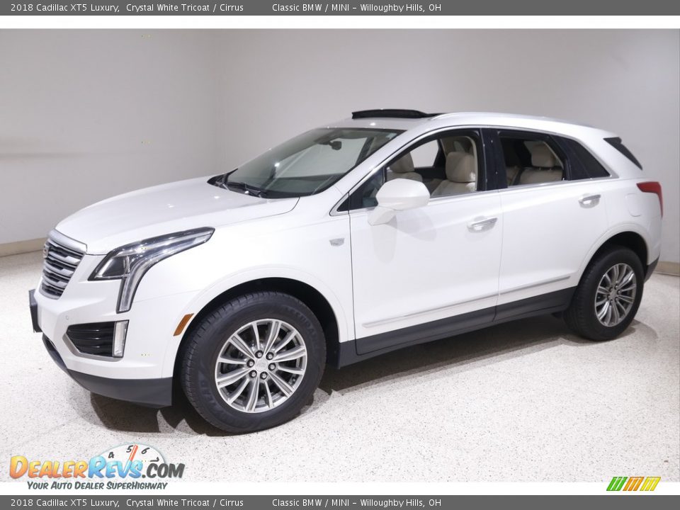 2018 Cadillac XT5 Luxury Crystal White Tricoat / Cirrus Photo #3