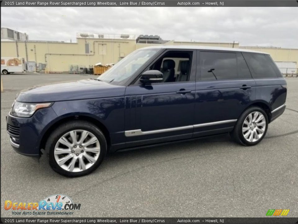 Front 3/4 View of 2015 Land Rover Range Rover Supercharged Long Wheelbase Photo #2