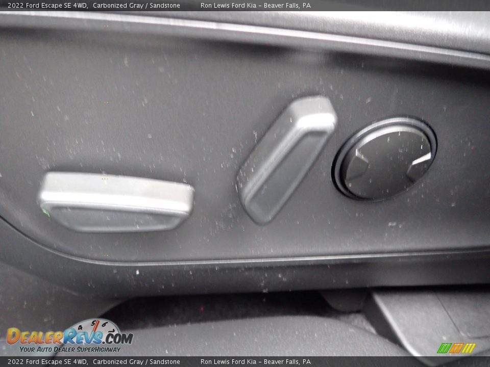Controls of 2022 Ford Escape SE 4WD Photo #16