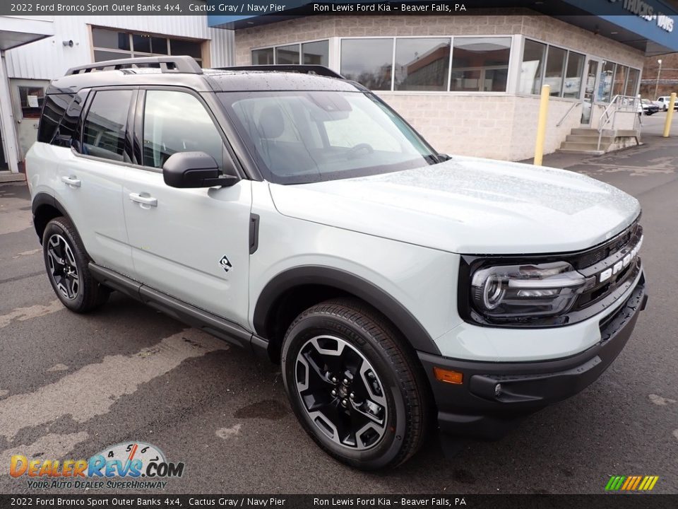 2022 Ford Bronco Sport Outer Banks 4x4 Cactus Gray / Navy Pier Photo #2