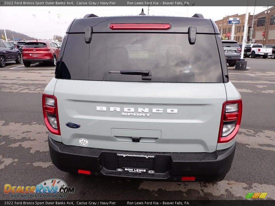 2022 Ford Bronco Sport Outer Banks 4x4 Cactus Gray / Navy Pier Photo #7