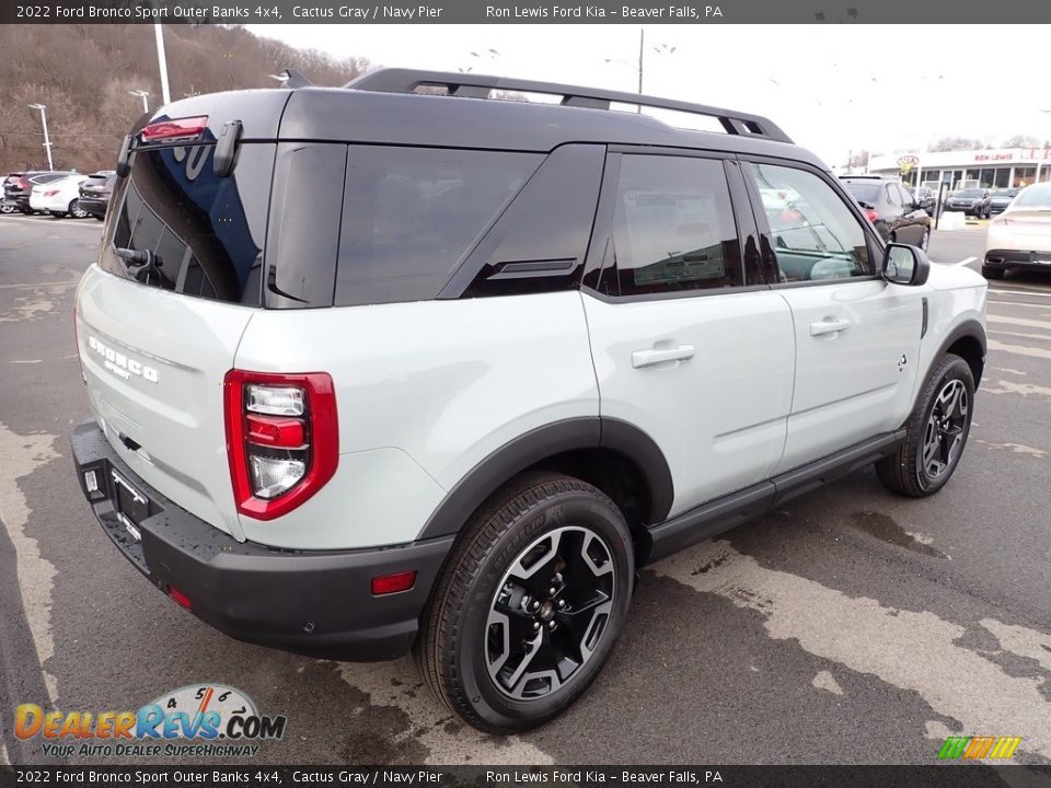 2022 Ford Bronco Sport Outer Banks 4x4 Cactus Gray / Navy Pier Photo #8
