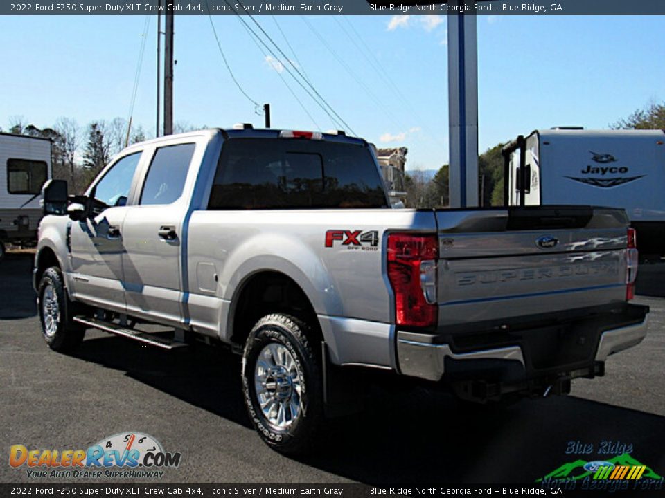 2022 Ford F250 Super Duty XLT Crew Cab 4x4 Iconic Silver / Medium Earth Gray Photo #3