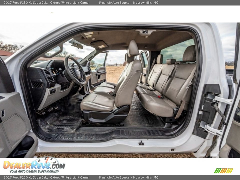 2017 Ford F150 XL SuperCab Oxford White / Light Camel Photo #18