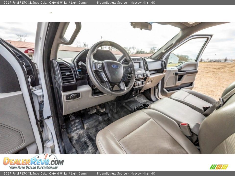 Light Camel Interior - 2017 Ford F150 XL SuperCab Photo #19