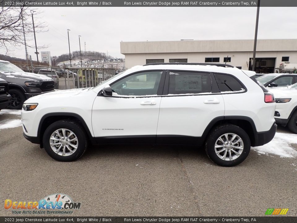 2022 Jeep Cherokee Latitude Lux 4x4 Bright White / Black Photo #2