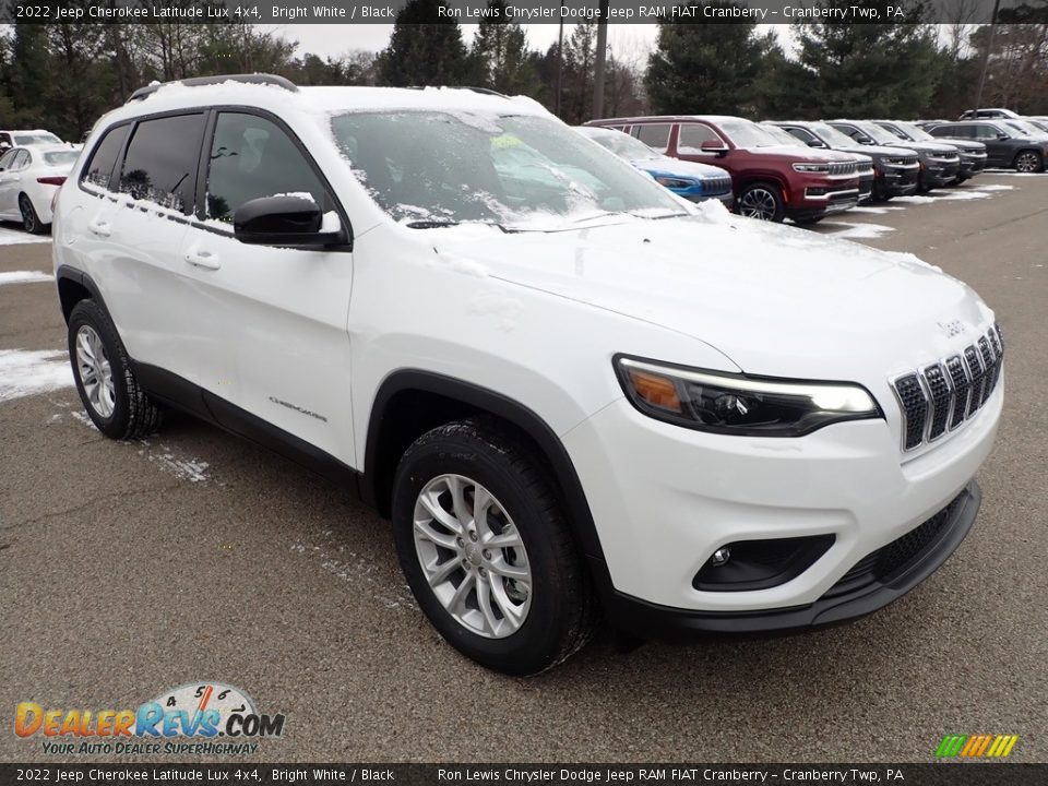 2022 Jeep Cherokee Latitude Lux 4x4 Bright White / Black Photo #7