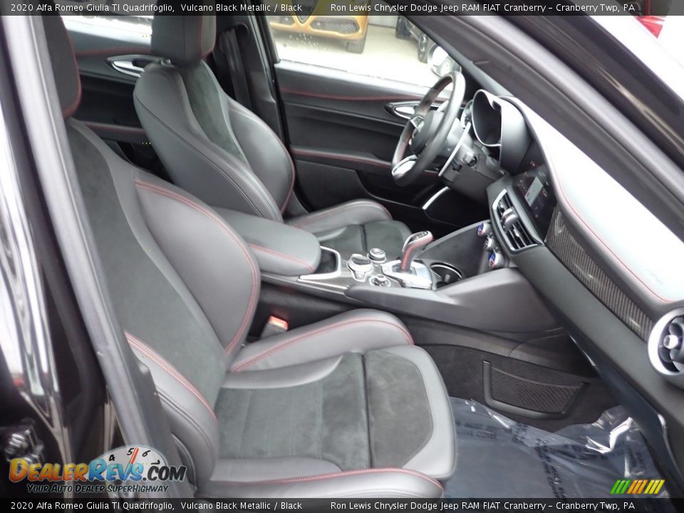 Front Seat of 2020 Alfa Romeo Giulia TI Quadrifoglio Photo #11