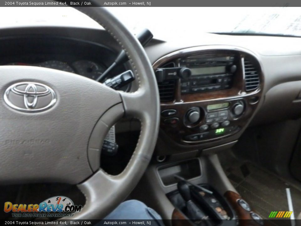 2004 Toyota Sequoia Limited 4x4 Black / Oak Photo #14