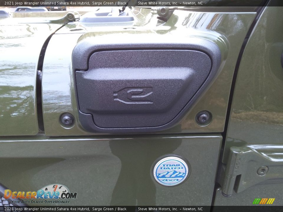 Controls of 2021 Jeep Wrangler Unlimited Sahara 4xe Hybrid Photo #10
