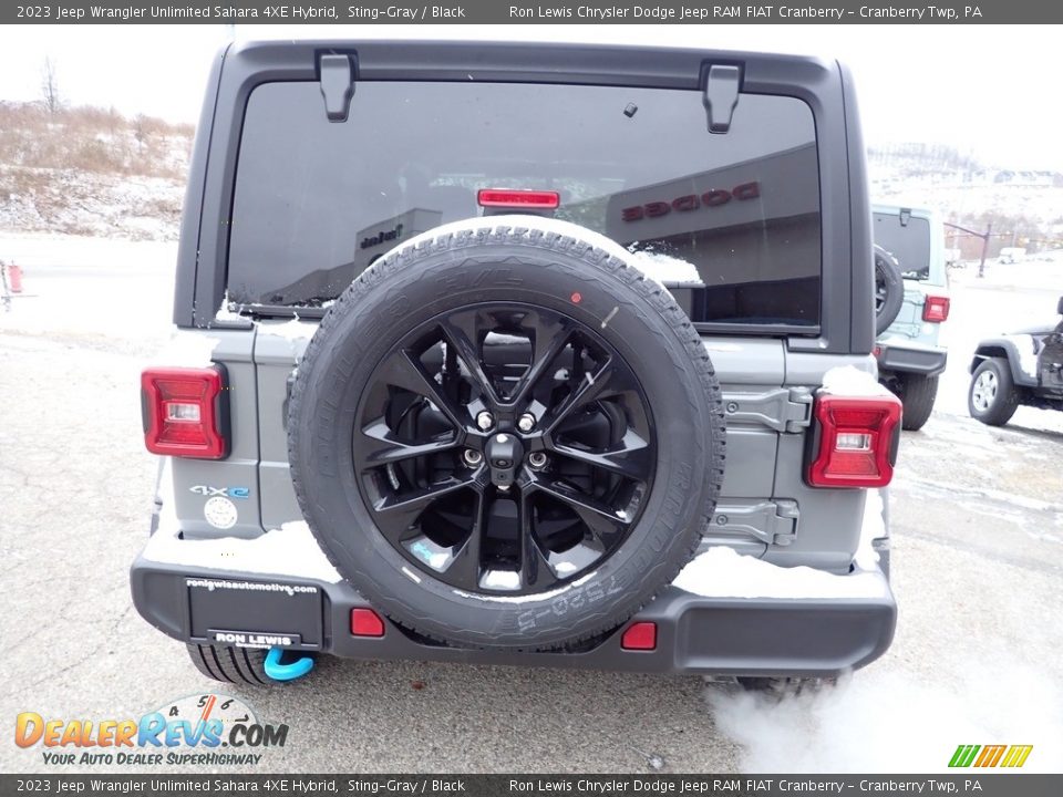 2023 Jeep Wrangler Unlimited Sahara 4XE Hybrid Sting-Gray / Black Photo #6