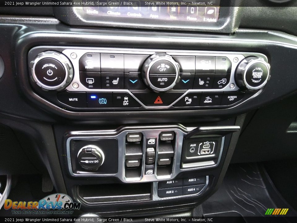 Controls of 2021 Jeep Wrangler Unlimited Sahara 4xe Hybrid Photo #30