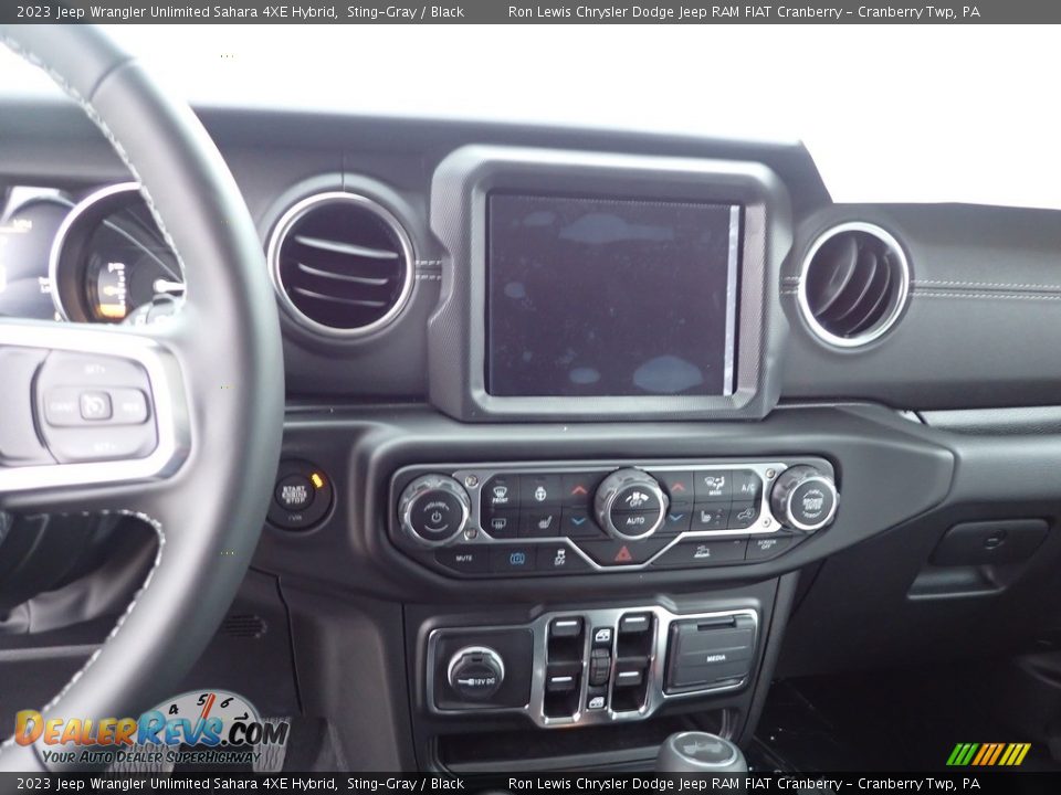 2023 Jeep Wrangler Unlimited Sahara 4XE Hybrid Sting-Gray / Black Photo #15