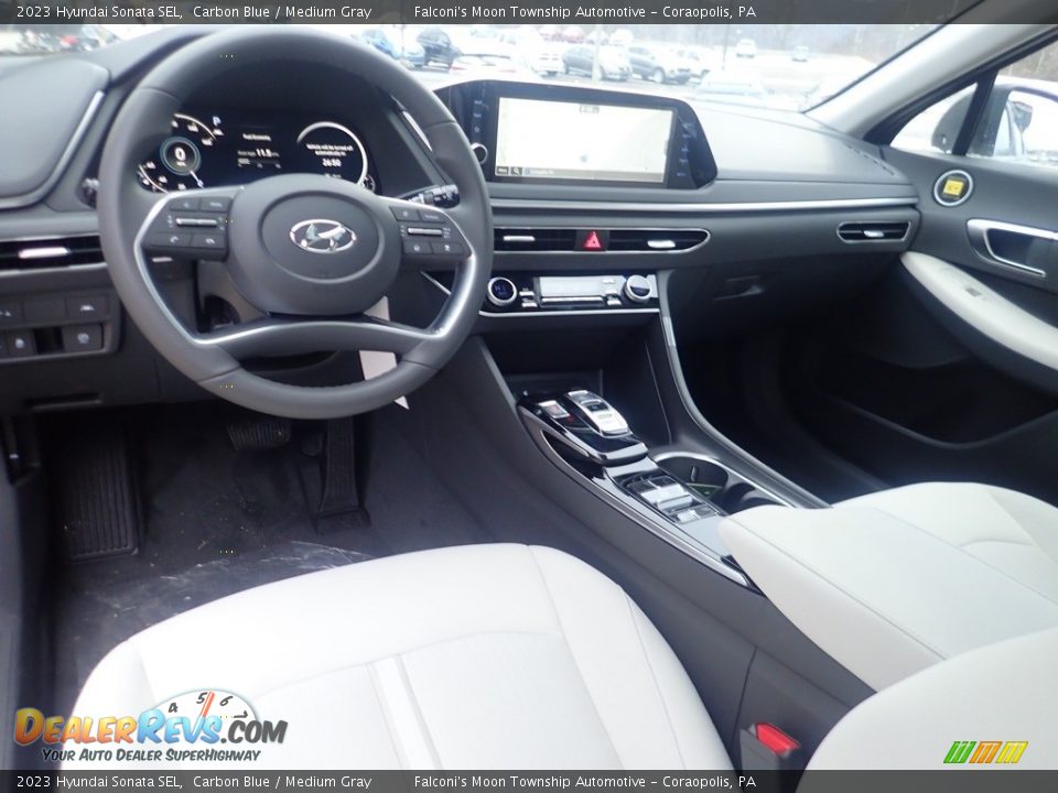 Front Seat of 2023 Hyundai Sonata SEL Photo #12