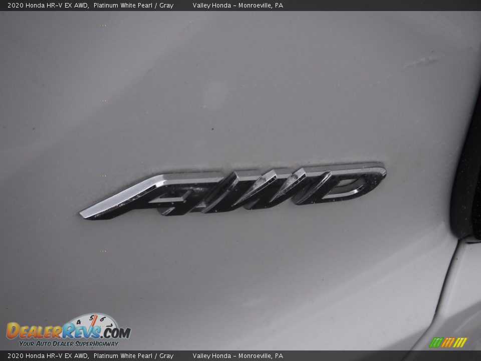 2020 Honda HR-V EX AWD Platinum White Pearl / Gray Photo #10
