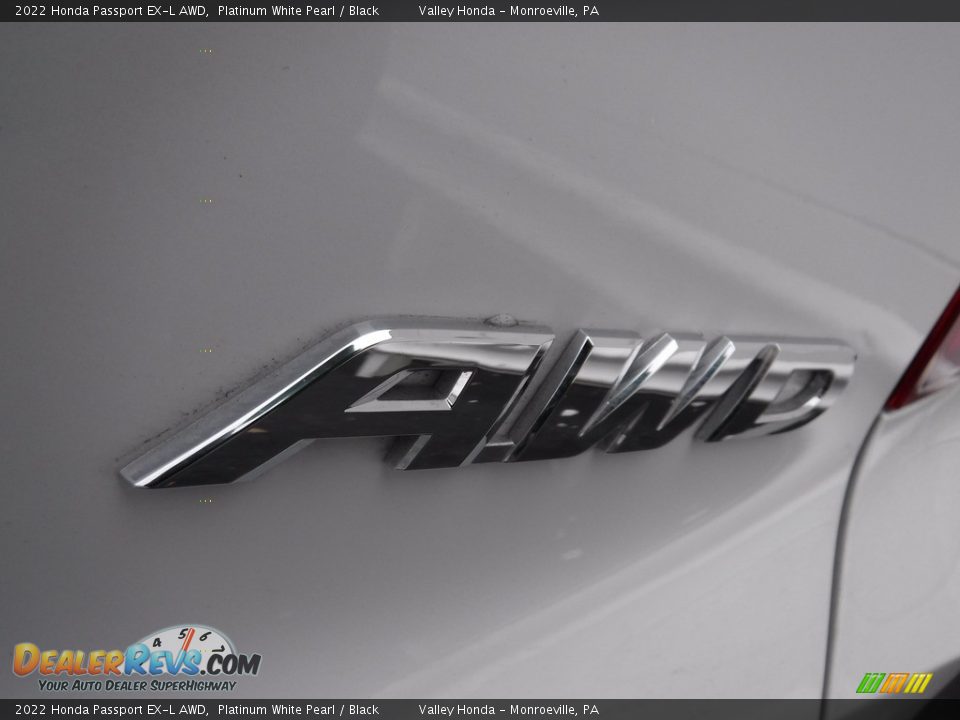 2022 Honda Passport EX-L AWD Platinum White Pearl / Black Photo #10