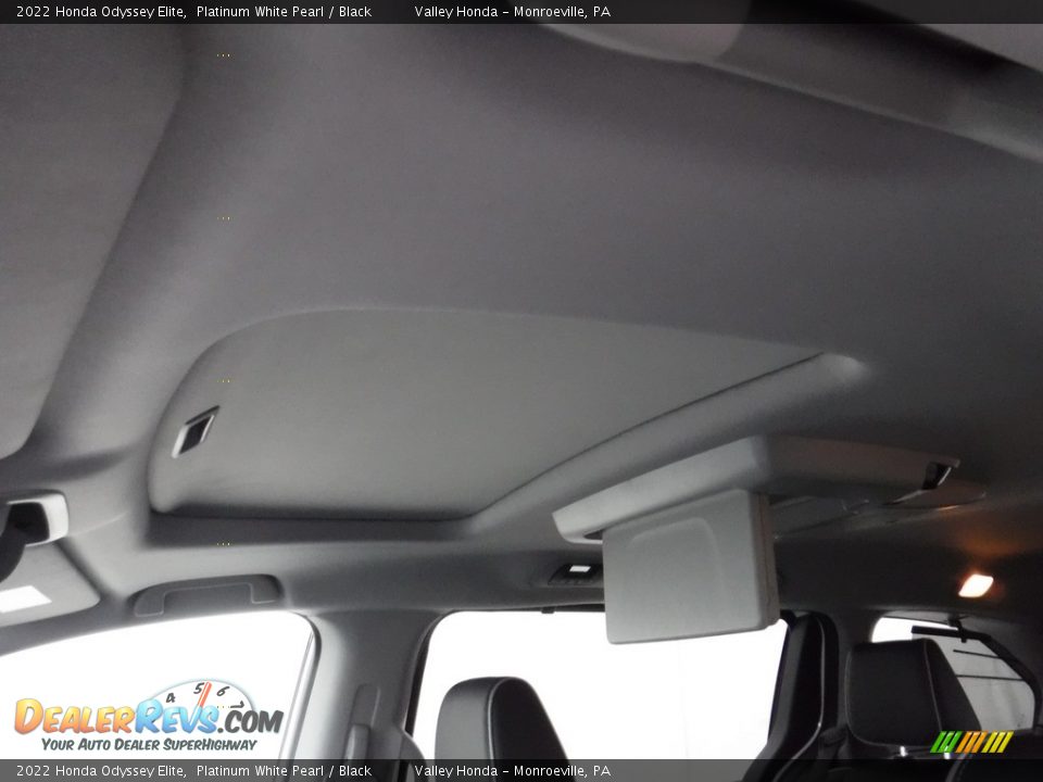 2022 Honda Odyssey Elite Platinum White Pearl / Black Photo #13