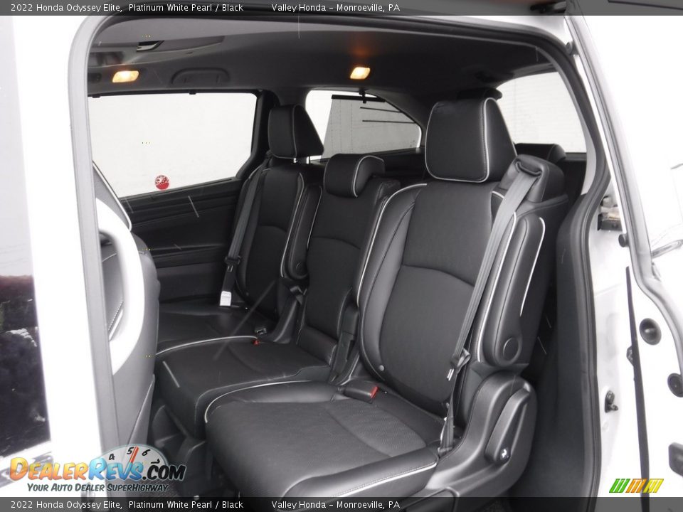 2022 Honda Odyssey Elite Platinum White Pearl / Black Photo #33