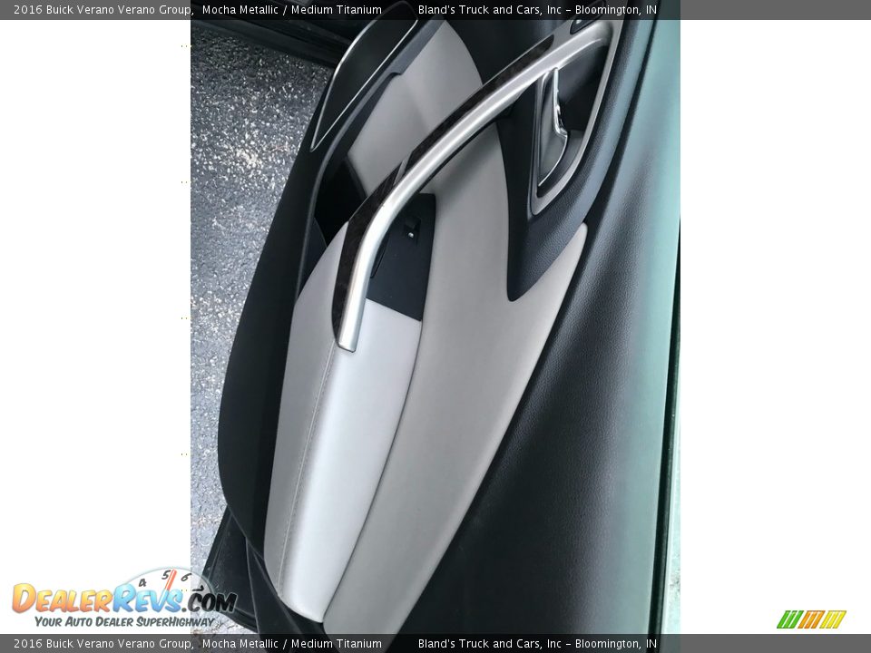 2016 Buick Verano Verano Group Mocha Metallic / Medium Titanium Photo #25