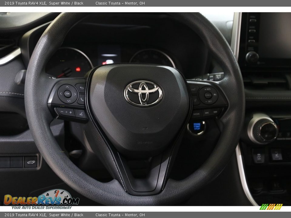 2019 Toyota RAV4 XLE Super White / Black Photo #7