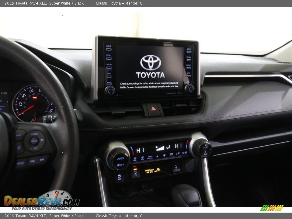 2019 Toyota RAV4 XLE Super White / Black Photo #9