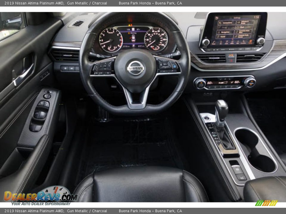 Dashboard of 2019 Nissan Altima Platinum AWD Photo #5