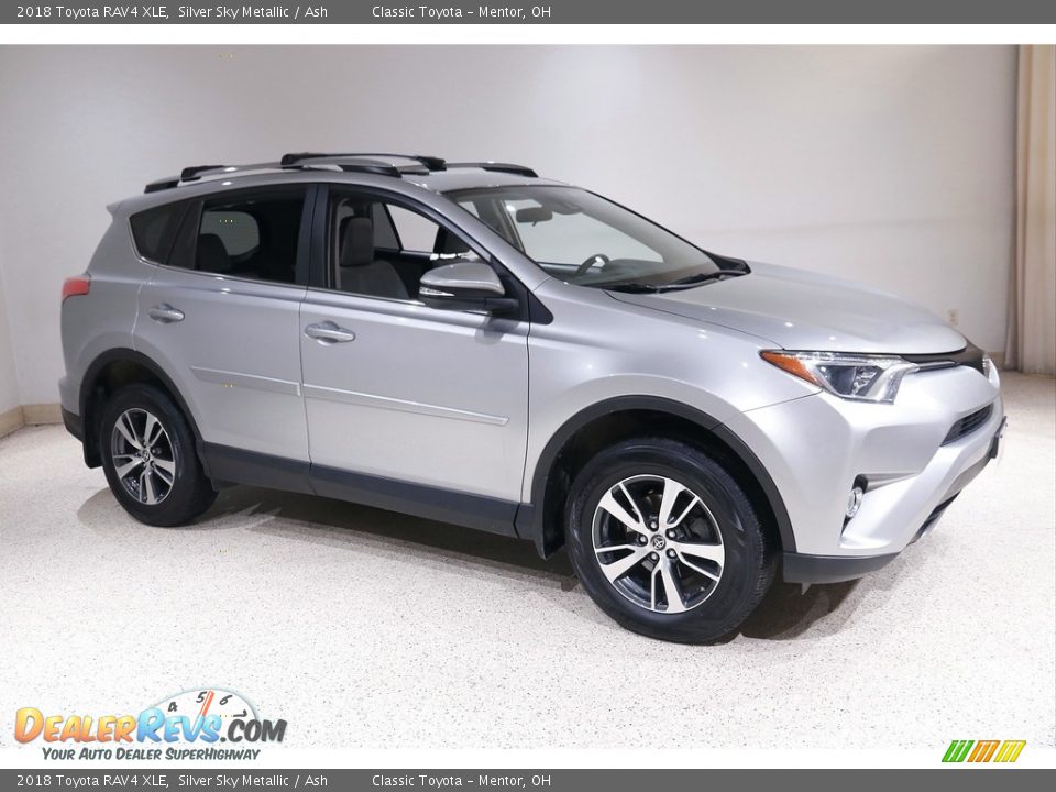 2018 Toyota RAV4 XLE Silver Sky Metallic / Ash Photo #1