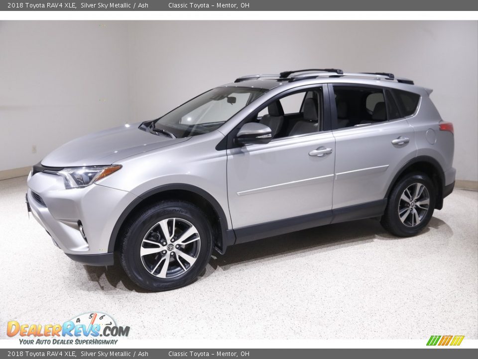 2018 Toyota RAV4 XLE Silver Sky Metallic / Ash Photo #3